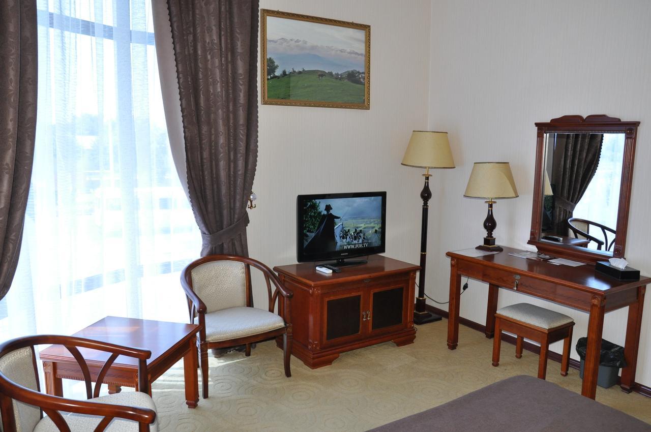 Firuz Hotel Khujand Room photo
