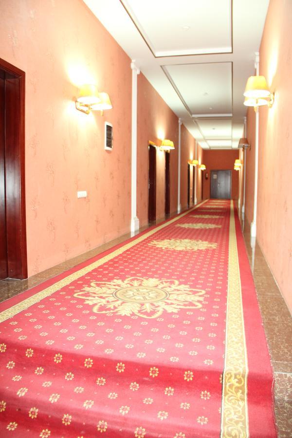 Firuz Hotel Khujand Exterior photo